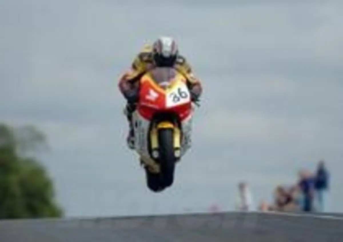 Il Tourist Trophy non si tocca, lo dicono sei lettori su dieci (6)