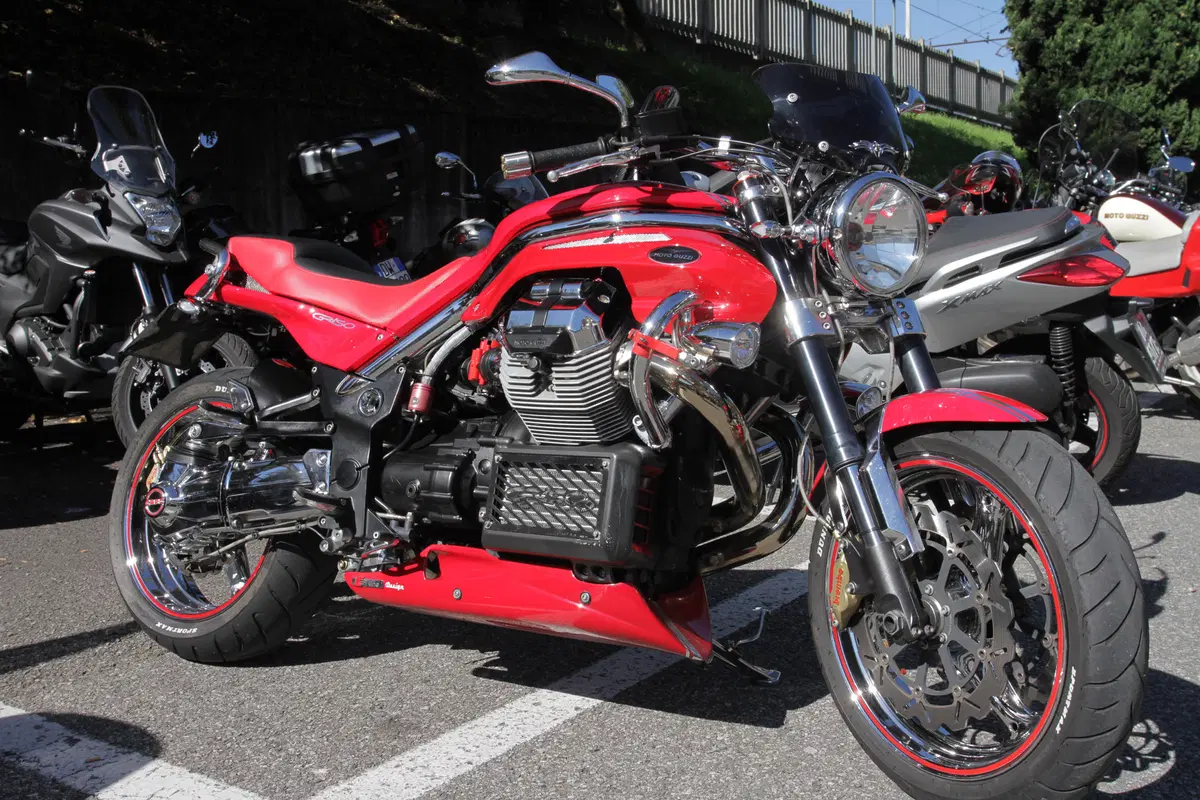 Moto Guzzi Open House: lo stabilimento di Mandello apre le porte ai suoi guzzisti (15)