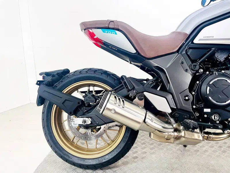 CFMOTO 700CL-X Heritage (2021 - 26) (6)