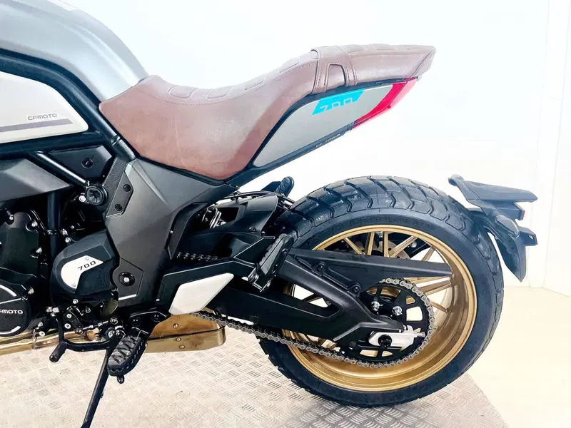 CFMOTO 700CL-X Heritage (2021 - 26) (16)