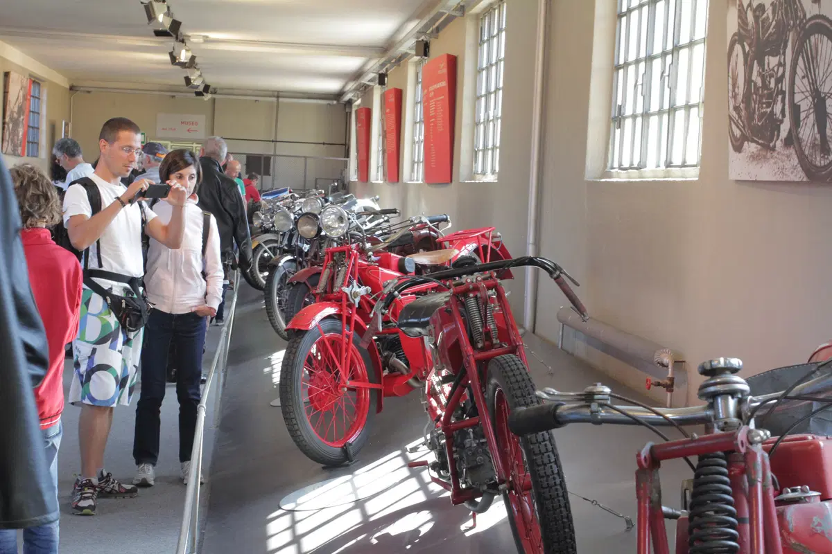 Moto Guzzi Open House: lo stabilimento di Mandello apre le porte ai suoi guzzisti (34)