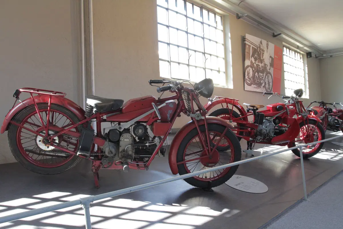 Moto Guzzi Open House: lo stabilimento di Mandello apre le porte ai suoi guzzisti (35)