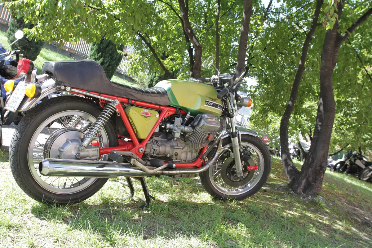 Moto Guzzi Open House: lo stabilimento di Mandello apre le porte ai suoi guzzisti (80)