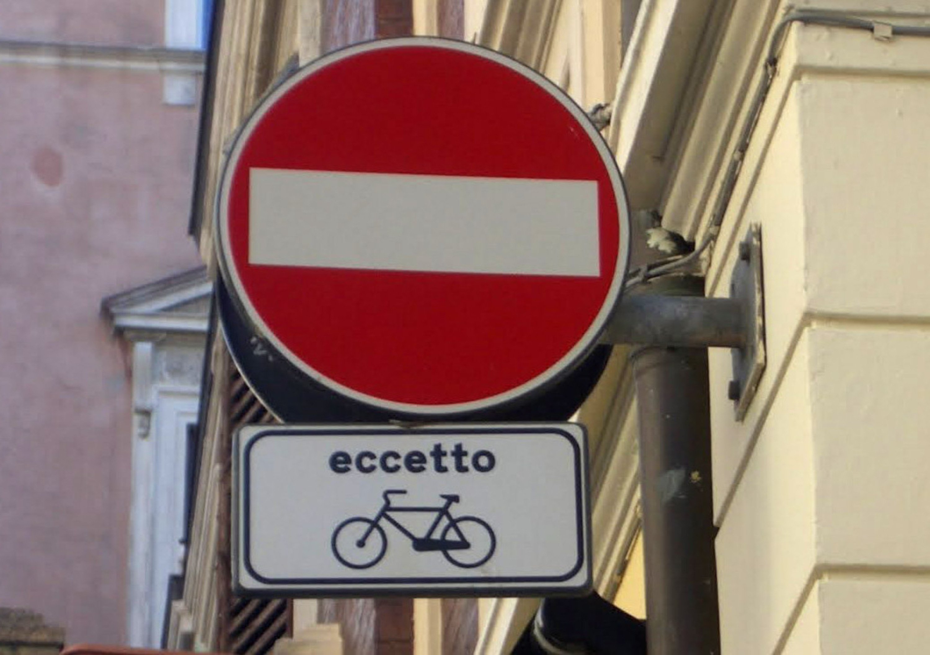 Nico Cereghini: &ldquo;Le bici in senso vietato&rdquo;