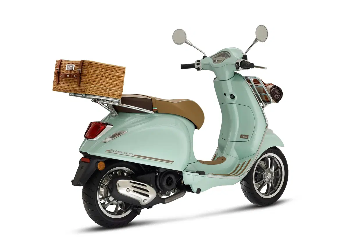 Vespa Primavera Pic Nic: perché nel tempo libero ci vuole stile (5)