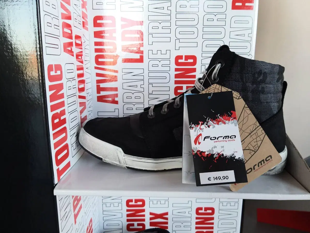 Scarpe Forma Ground Dry (3)