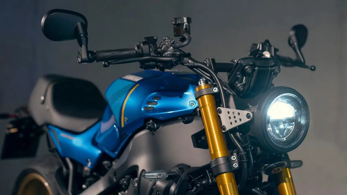 Yamaha XSR 900: divertimento in abito vintage. (2)