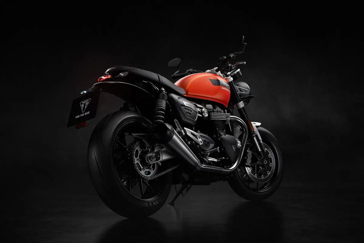 Triumph Speed Twin 1200 (14)