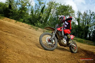 Tacita T-RC Cross