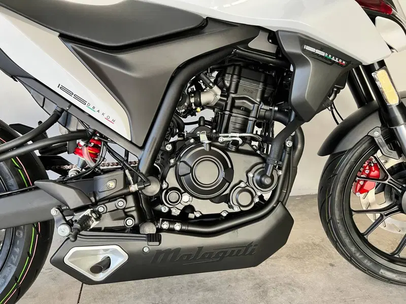 Malaguti Drakon 125 (2022 - 26) (6)