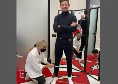 MotoGP 2022. Casey Stoner di nuovo in pista? I nuovi indizi che alimentano i sospetti