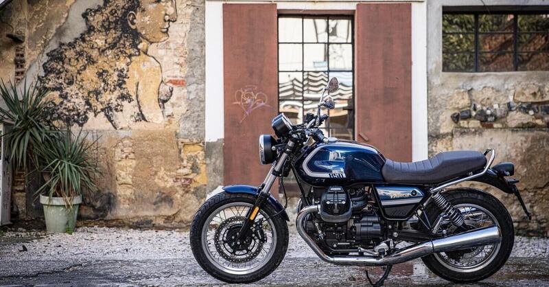 Moto Guzzi V850 X, nuova scrambler attesa per EICMA