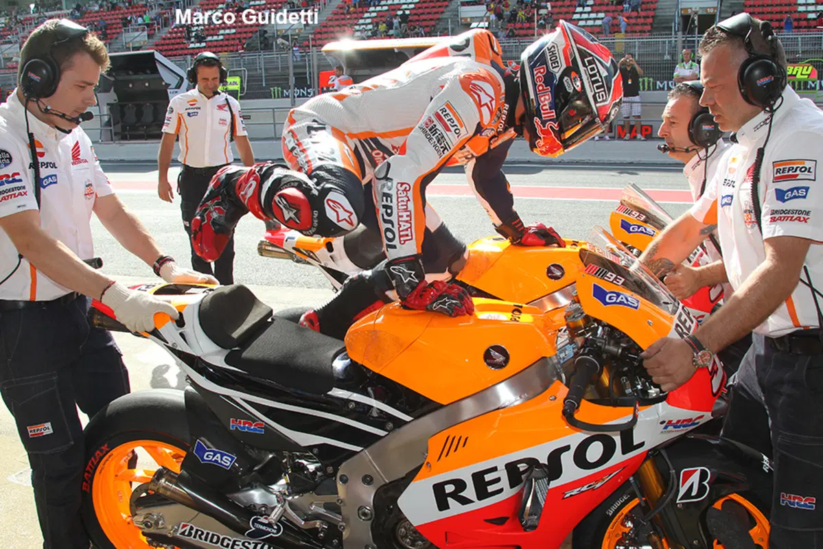 MotoGP. Concorso fotografico Bridgestone, premiati gli scatti più belli del 2014 (18)