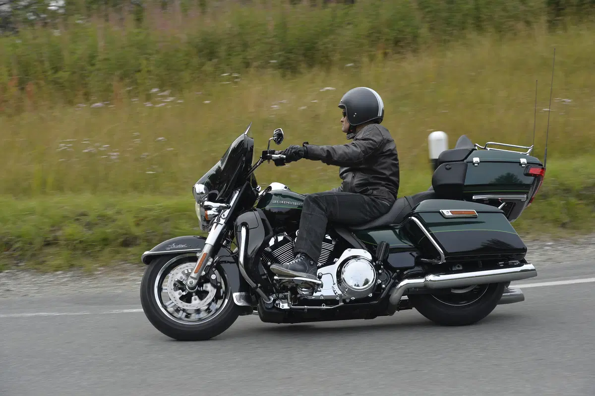 Harley-Davidson Touring 2015 (14)