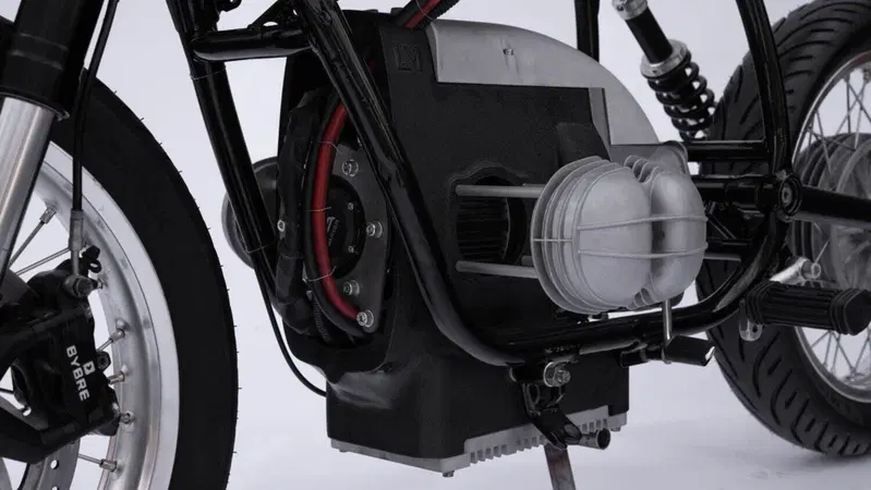 Moto d'epoca andata? C'&egrave; il kit che la trasforma in elettrica