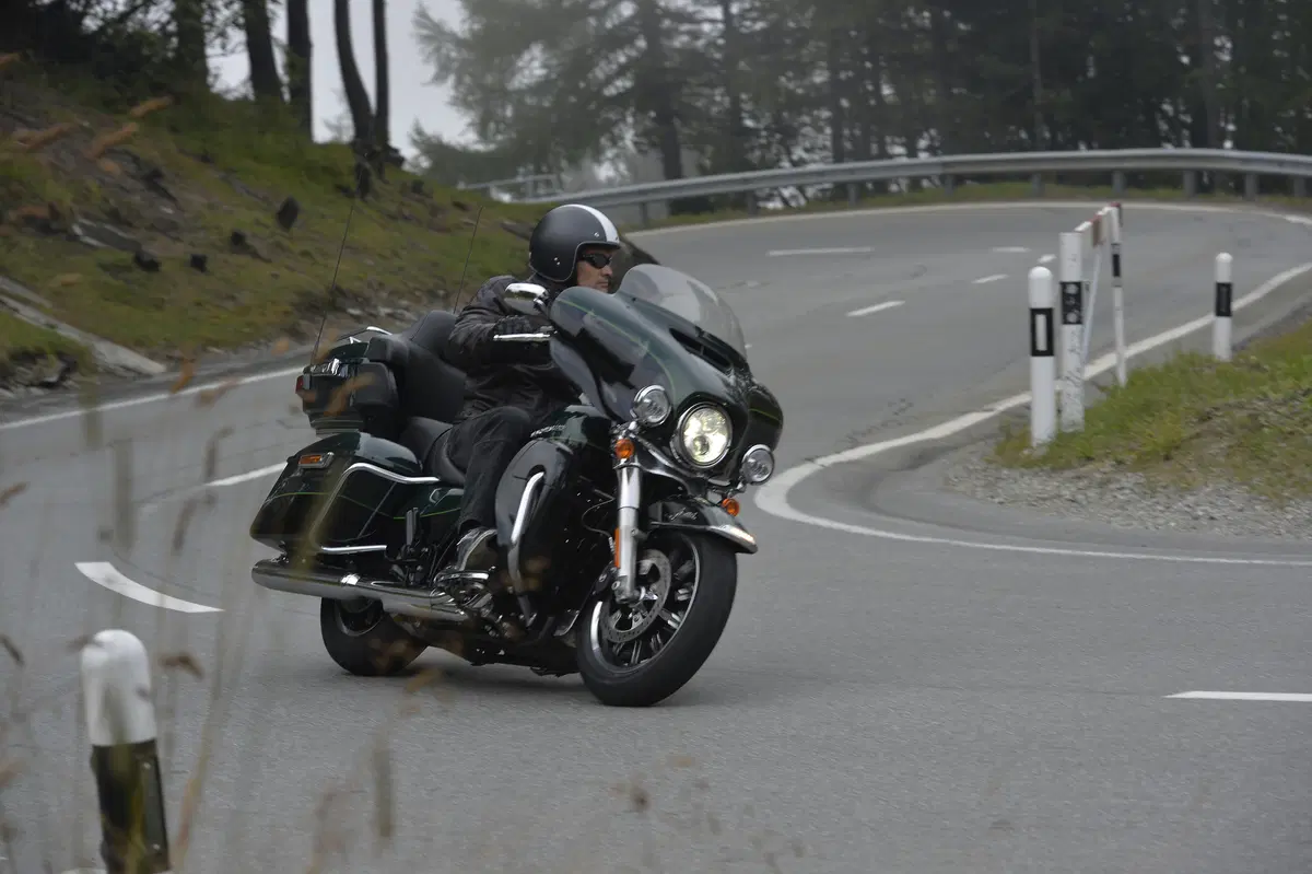 Harley-Davidson Touring 2015 (16)