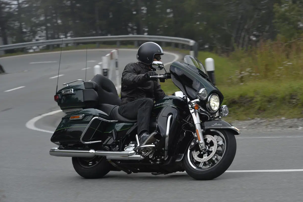 Harley-Davidson Touring 2015 (18)