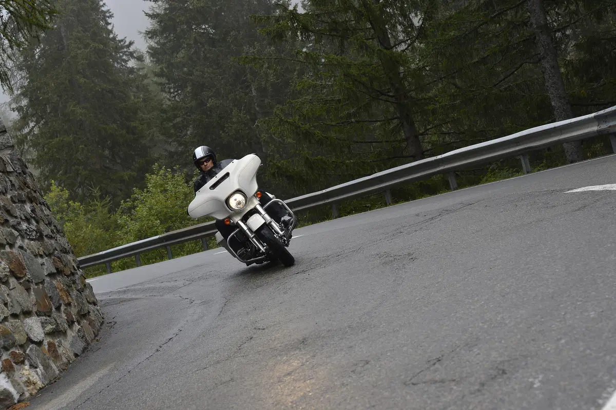 Harley-Davidson Touring 2015 (24)