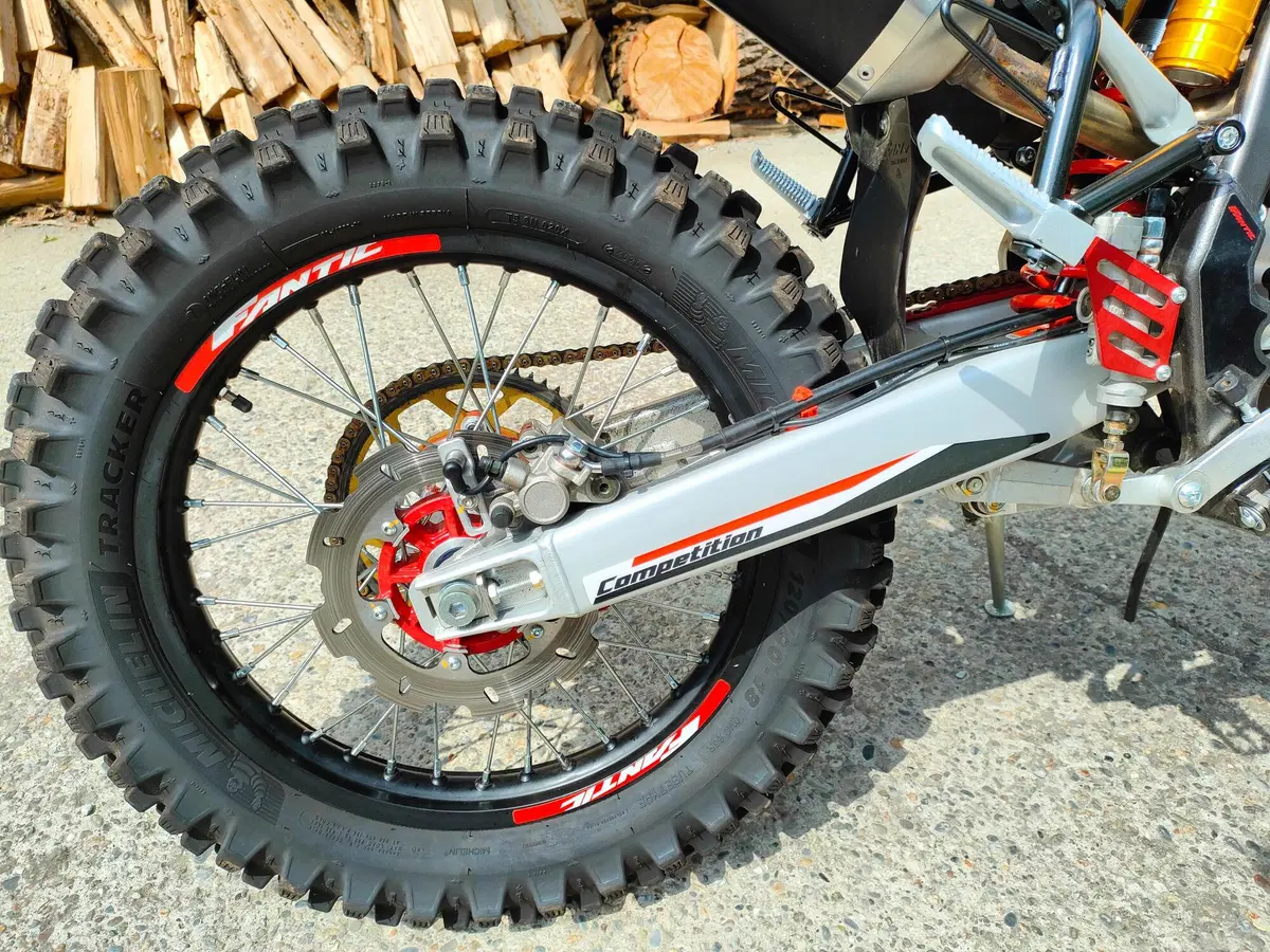Prima moto a 16 anni! Arriva la Fantic 125: la sorpresa più emozionante di sempre (10)