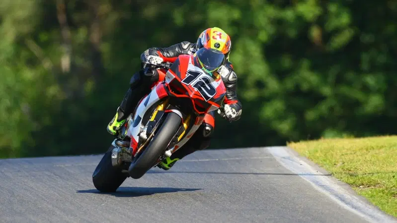 IDM, en plein per Fores e la Ducati Panigale