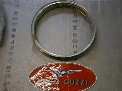 cerchio anteriore Moto Guzzi CERCHIO V7 SPORT ANTERIORE RADAEN