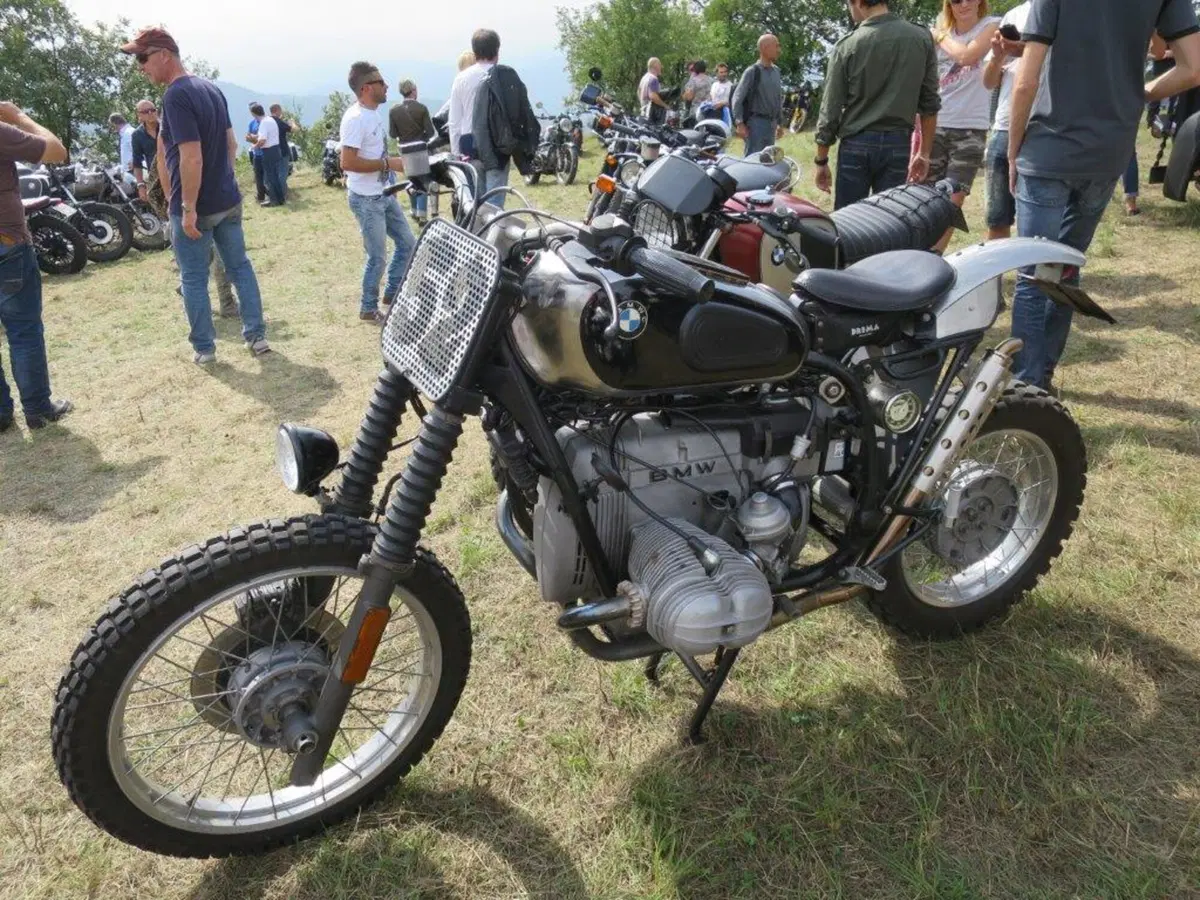 Tante belle moto al Bread And Salam (3)