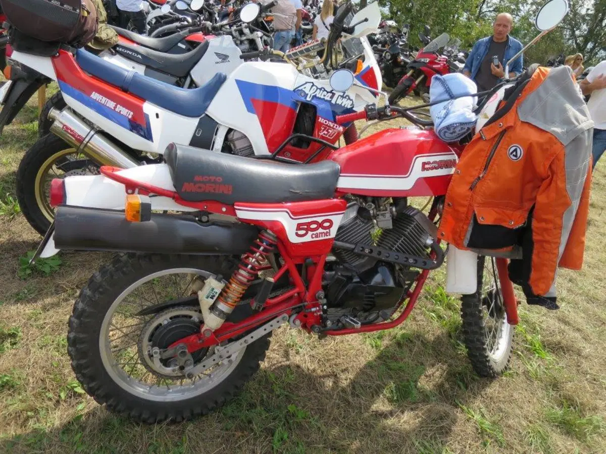 Tante belle moto al Bread And Salam (11)