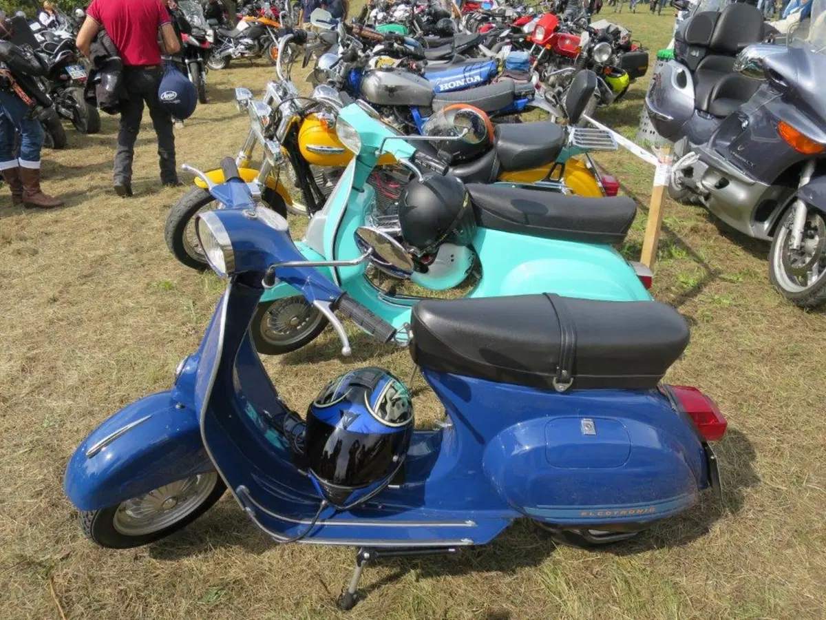 Tante belle moto al Bread And Salam (15)