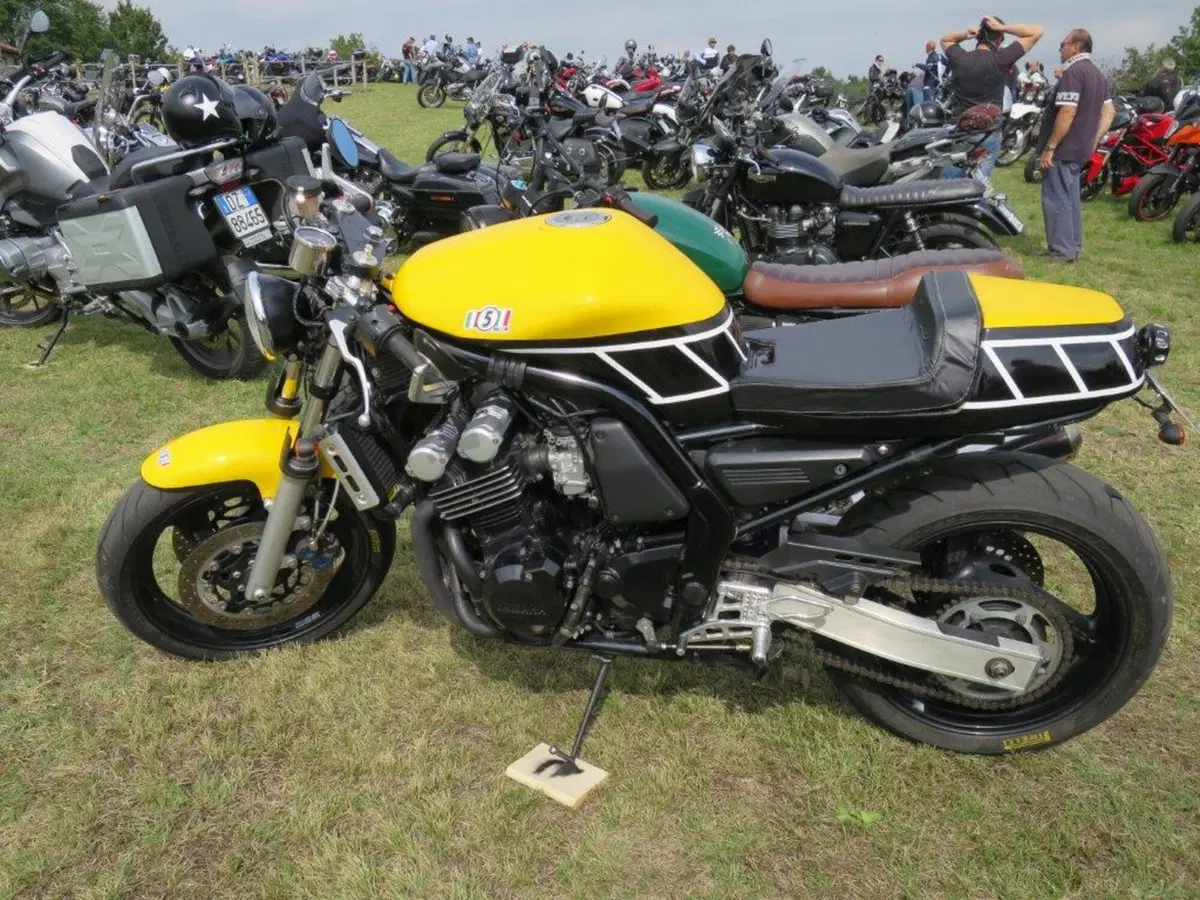 Tante belle moto al Bread And Salam (21)