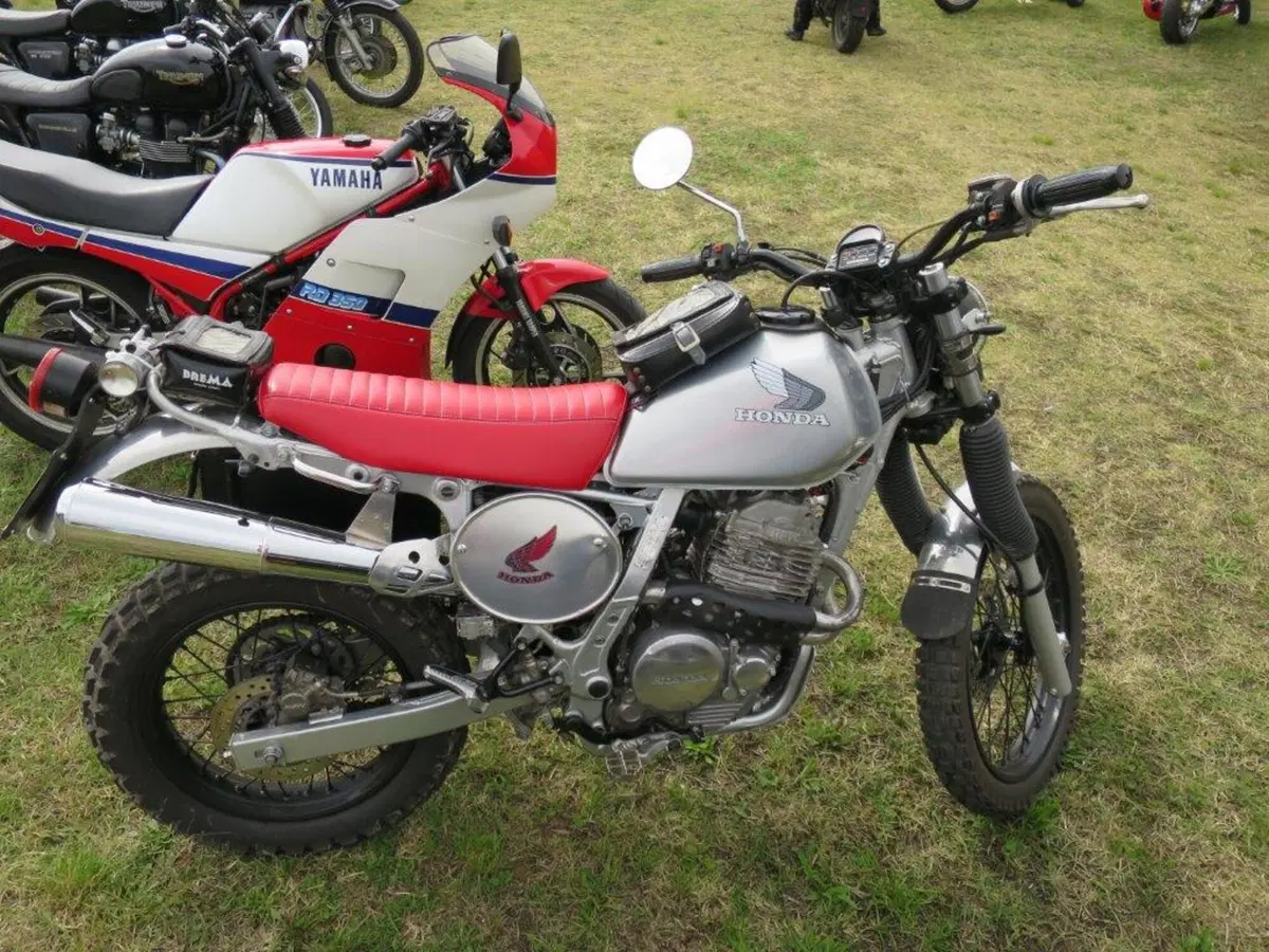 Tante belle moto al Bread And Salam (26)