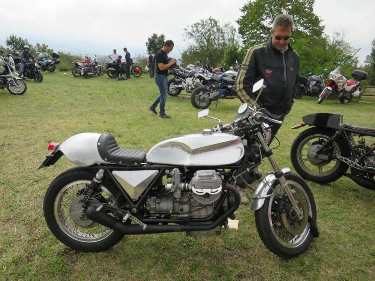 Tante belle moto al Bread And Salam (27)