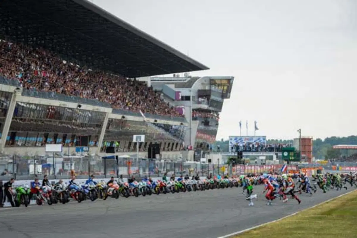24 ore di LeMans: vince Suzuki, titolo alla Yamaha e ai suoi piloti  (8)