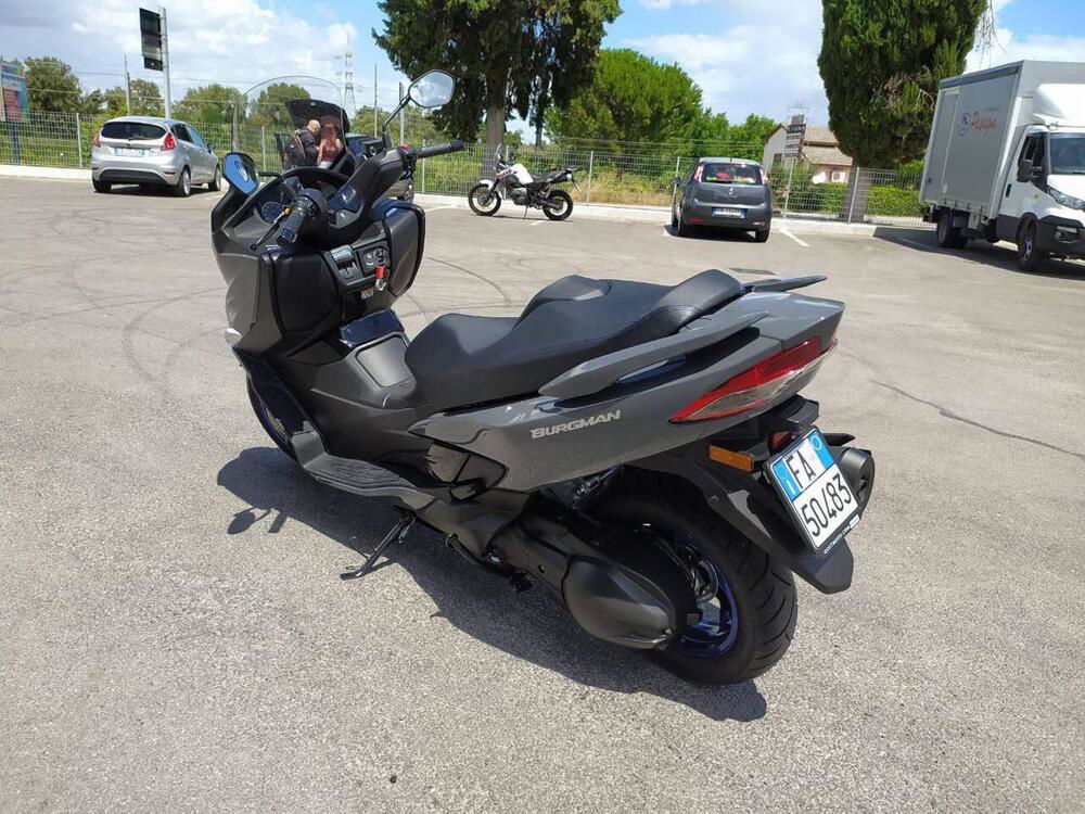 Suzuki Burgman 400 (2022 - 24) (5)