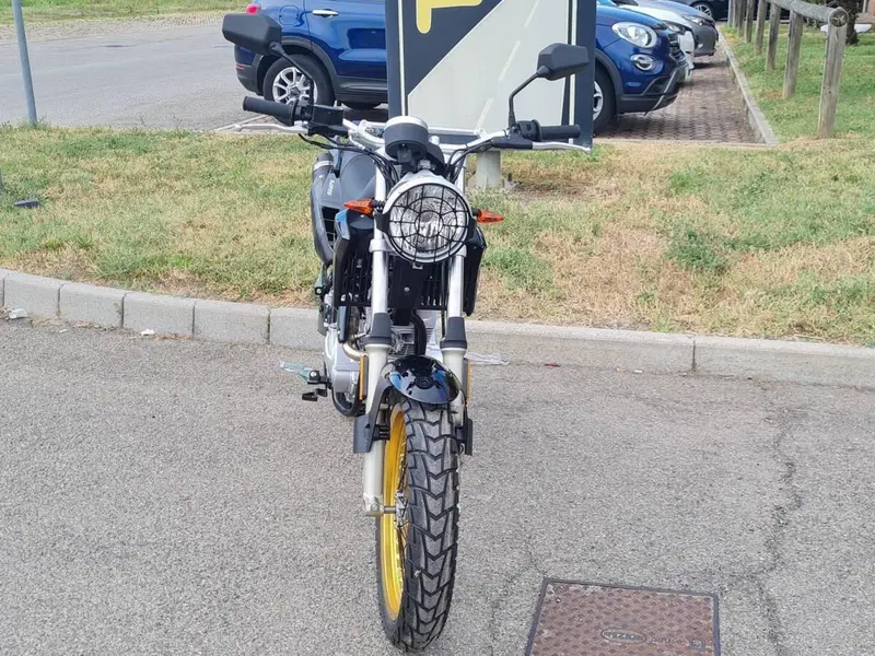 Rieju Tango 125I Scrambler (2021 - 25) (2)