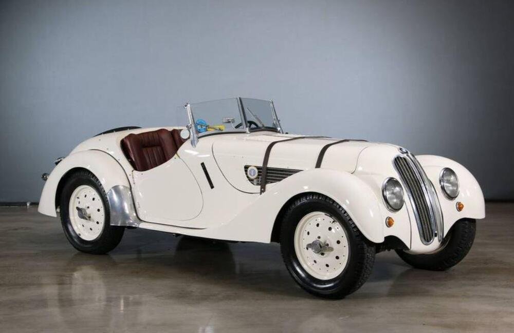 La BMW 328 del 1936, questo &egrave; un esemplare del 1937