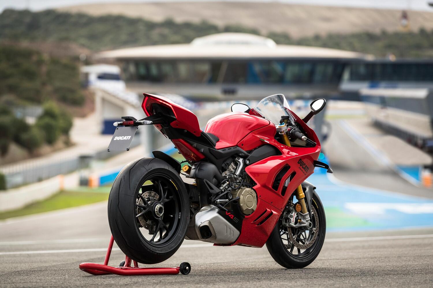 Arriva in vendita la rinnovata gamma Ducati Panigale V4 m.y. 2023