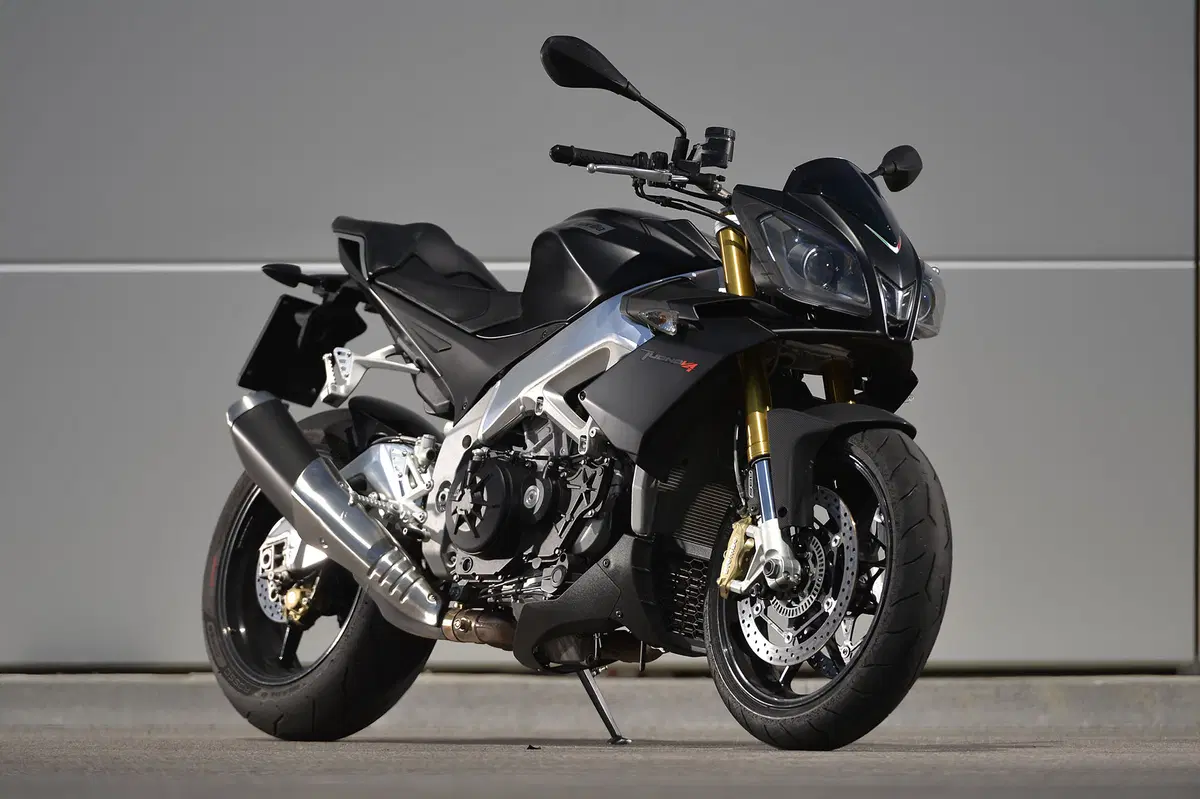 Aprilia Tuono V4 R APRC, BMW S 1000 R, KTM 1290 Super Duke R (41)