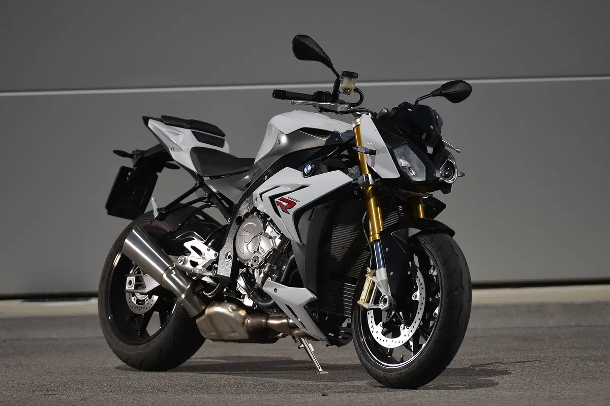 Aprilia Tuono V4 R APRC, BMW S 1000 R, KTM 1290 Super Duke R (45)