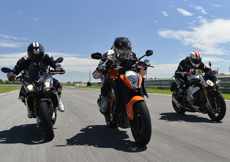 Aprilia Tuono V4 R  vs BMW S1000R vs KTM 1290 Super Duke R