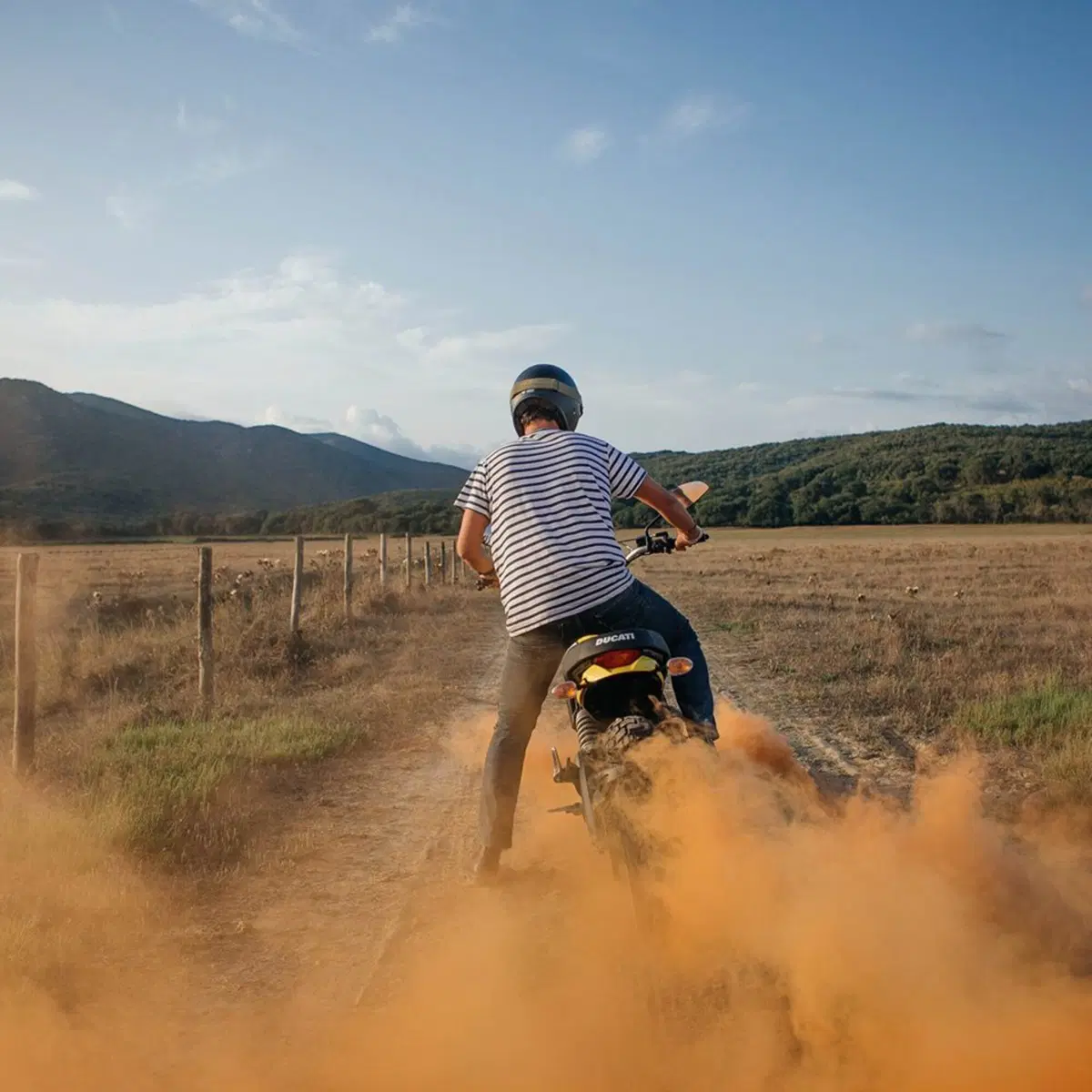Ducati Scrambler, dettagli da indossare (6)