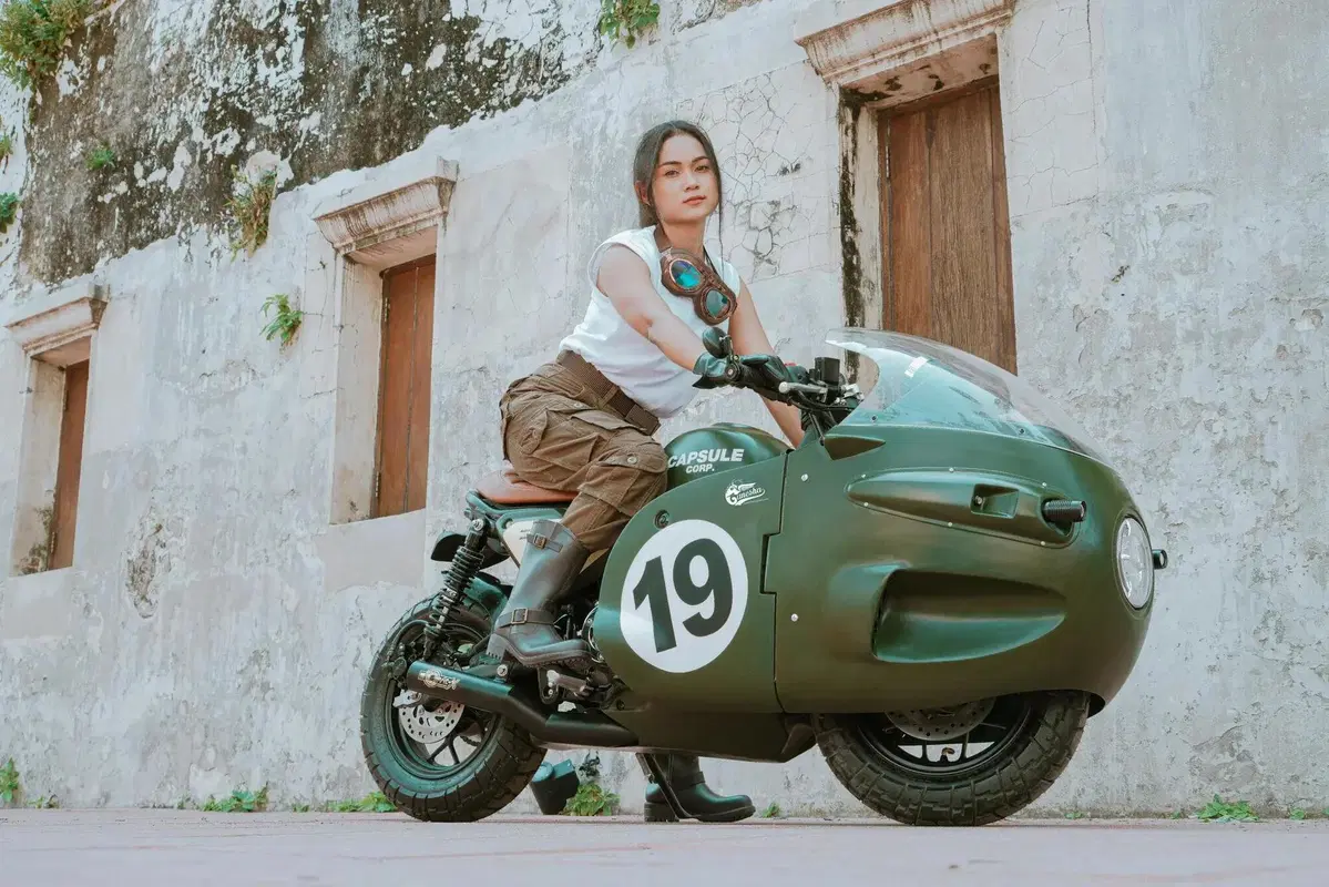 Sembrer&agrave; strano, ma c'&egrave; una Honda dedicata alla mitica Moto Guzzi 8 cilindri