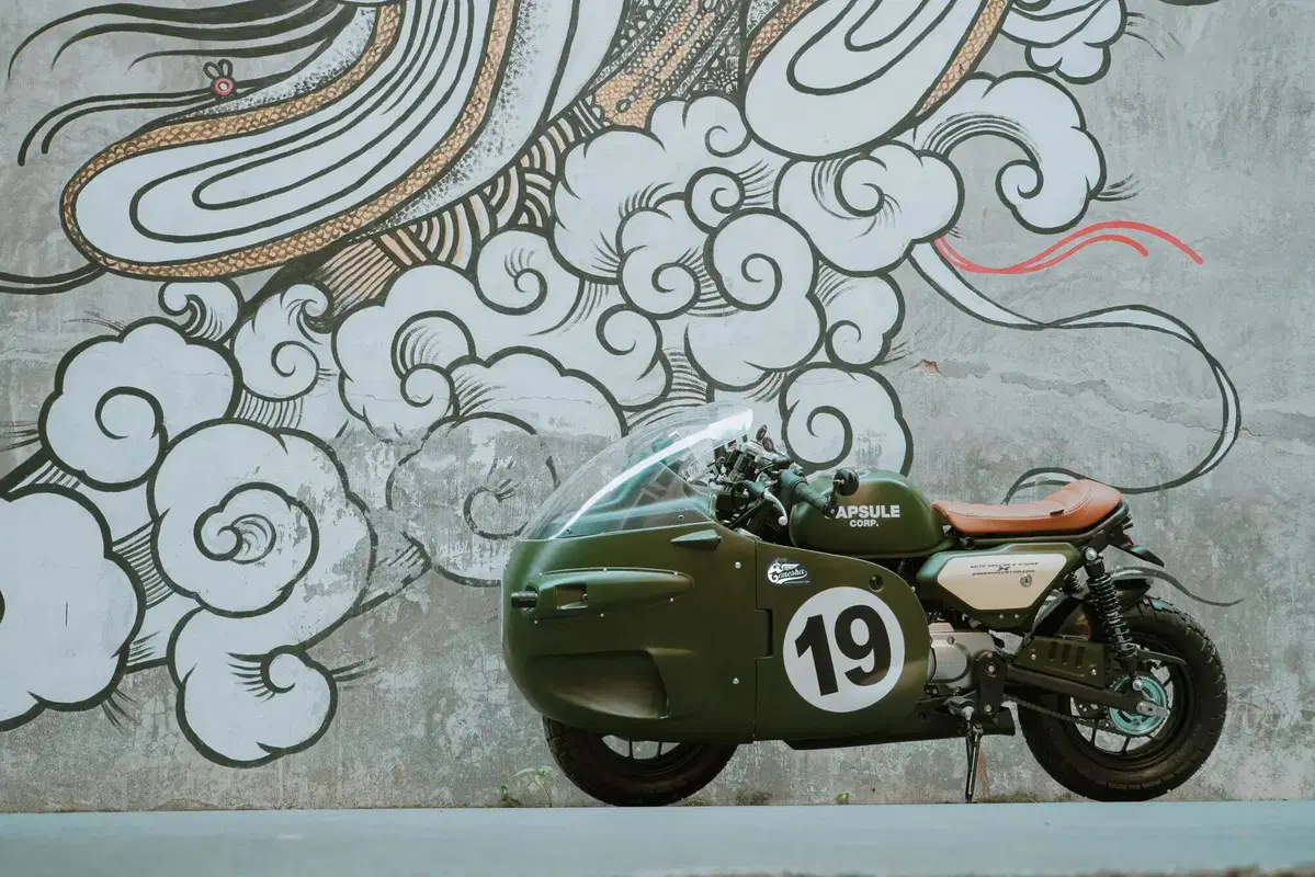 Sembrerà strano, ma c'è una Honda dedicata alla mitica Moto Guzzi 8 cilindri (2)
