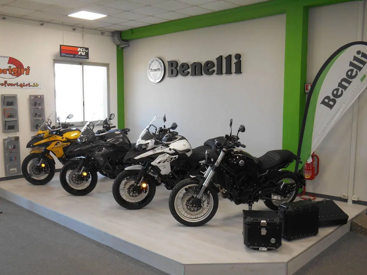 Benelli 502 C (2021 - 25) (10)