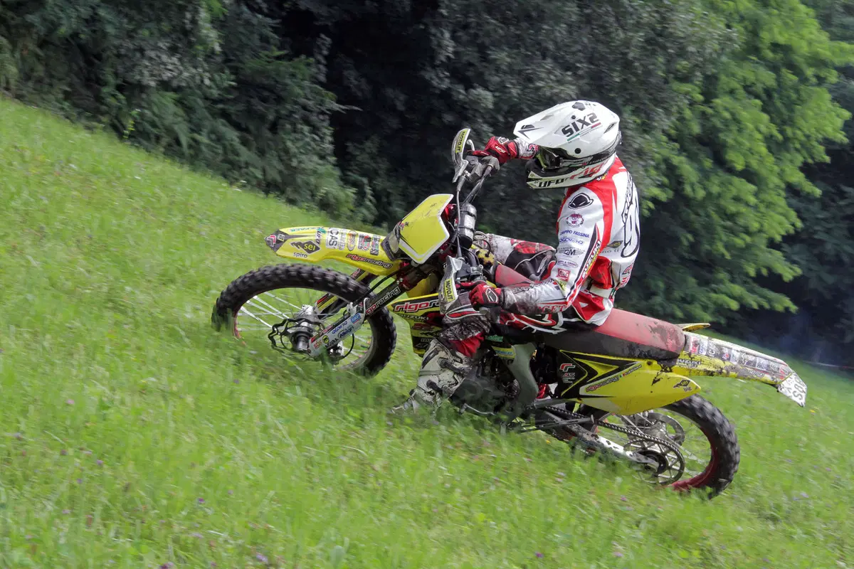 Suzuki RME 50, 250, 450 Rigo Moto (21)