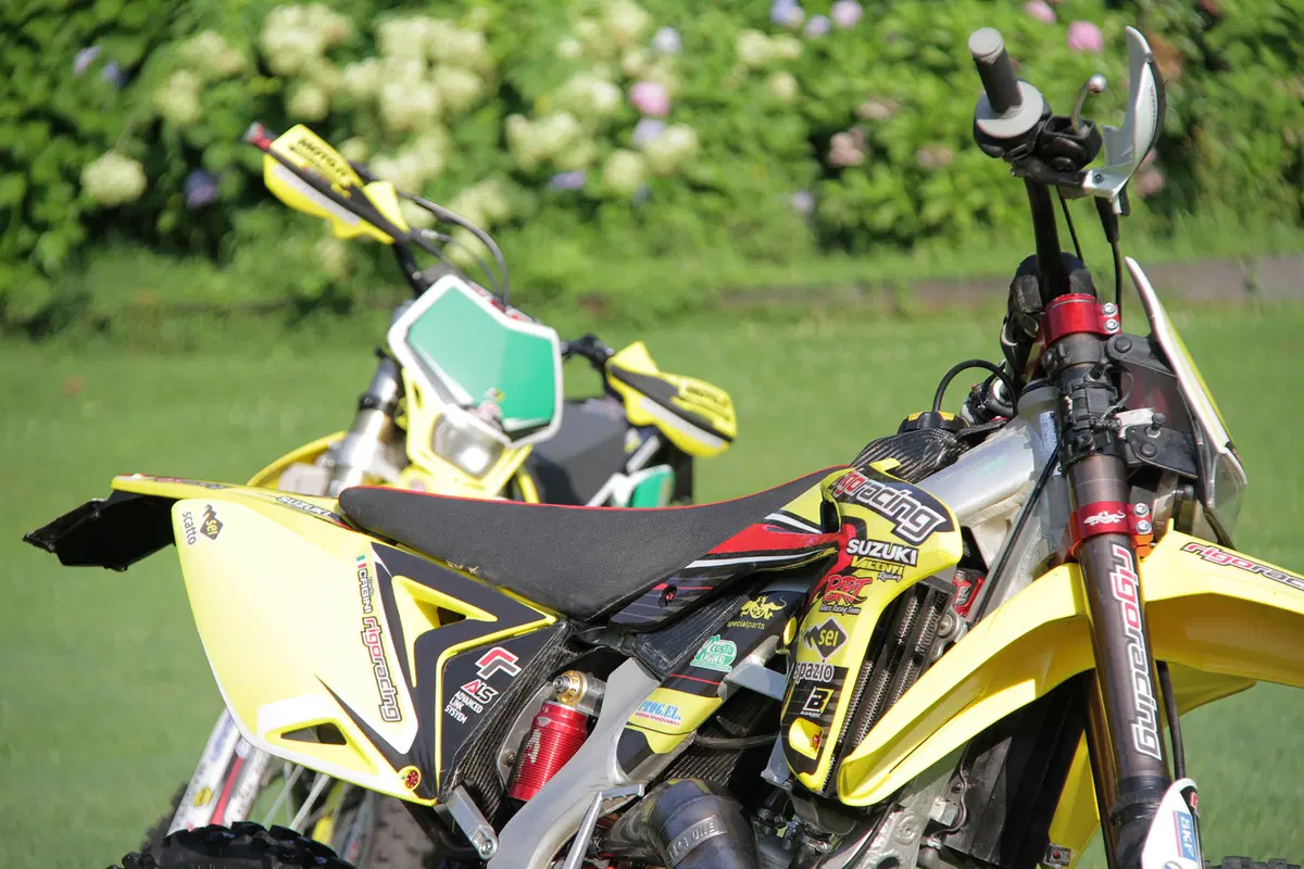 Suzuki RME 50, 250, 450 Rigo Moto (25)
