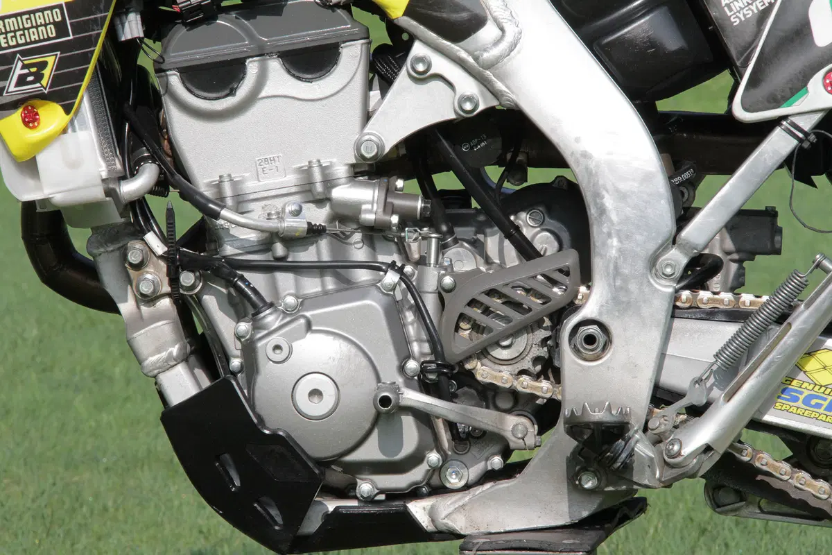 Suzuki RME 50, 250, 450 Rigo Moto (54)