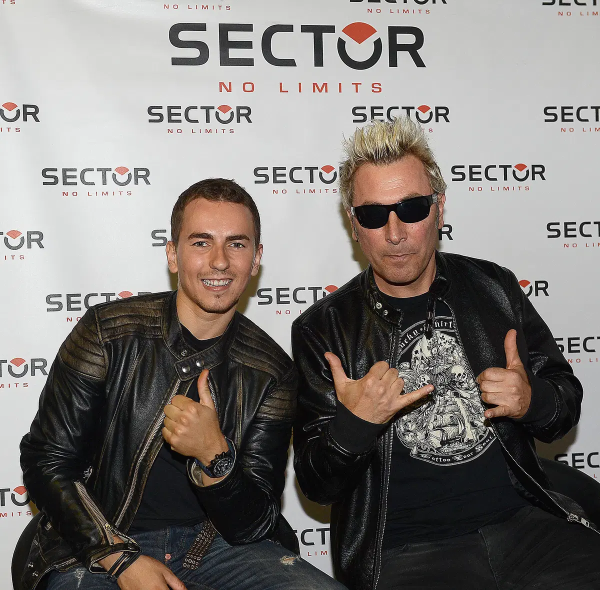Jorge Lorenzo a Milano per presentare la nuova campagna  Sector No Limits (4)