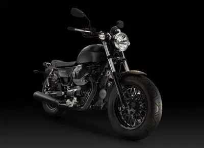 Moto Guzzi V9 Bobber (2021 - 25) nuova