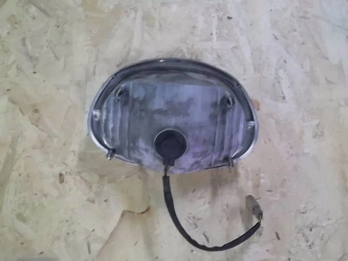 FARO POSTERIORE Aprilia SCARABEO LIGHT 250-300 (3)