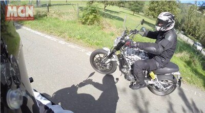 Ducati Scrambler, video in strada